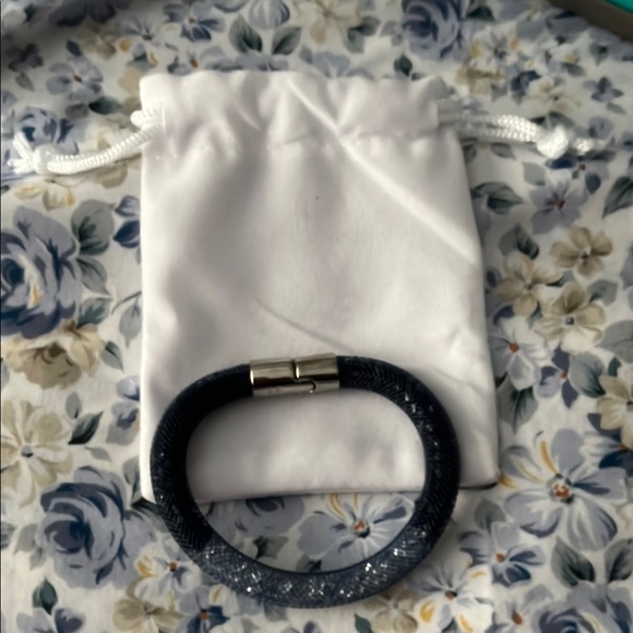 Swarovski Navy Blue Bracelet with Silver Clasp Nwots - Picture 2 of 4